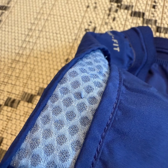 Nike Women's Dri-Fit Blue Running Shorts Stretch Waist Drawstring Large - Picture 4 of 7